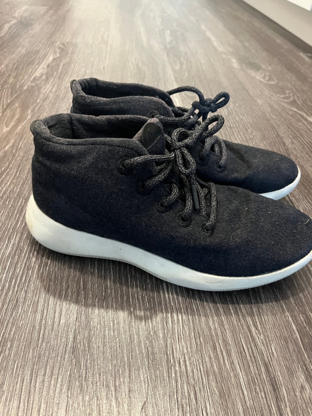 allbirds Women’s Black Wool Lace-Up Ankle Booties navy color
